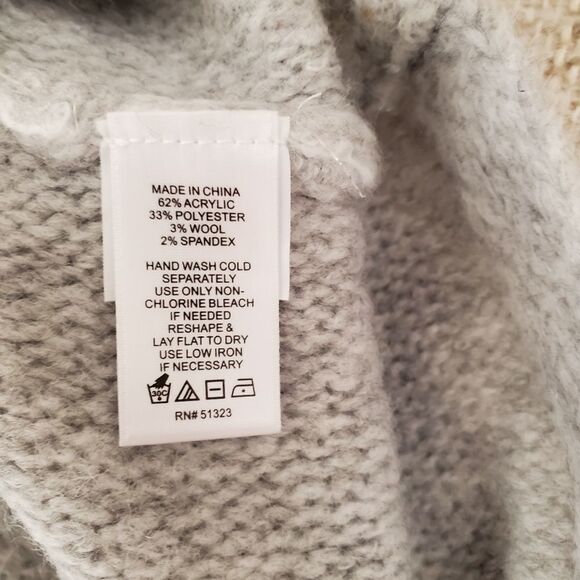 1.State Stripe V-Neck Tunic Sweater sz Medium - Picture 6 of 8